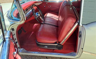 Buick-Skylark-1954-Arctic-White-Helsinki-Red-3