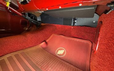 Buick-Skylark-1962-Silver-Cloud-Red-46