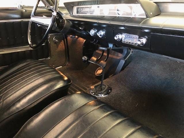 Buick-Skylark-1963-Green-Black-Vinyl-2