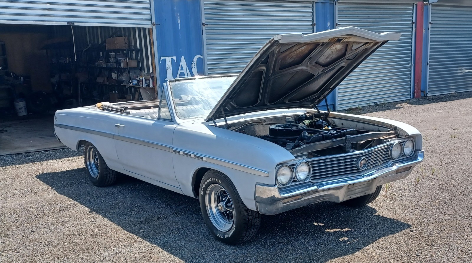 Buick-Skylark-1964-Convertible-1