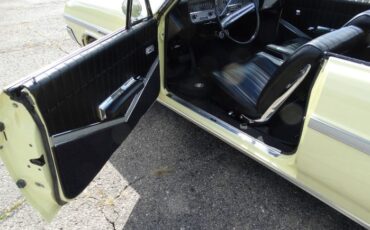 Buick-Skylark-1964-Sunburst-Yellow-Black-15