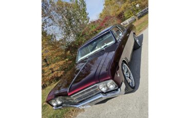 Buick-Skylark-1966-Candy-Cranberry-red-White-and-leather-12