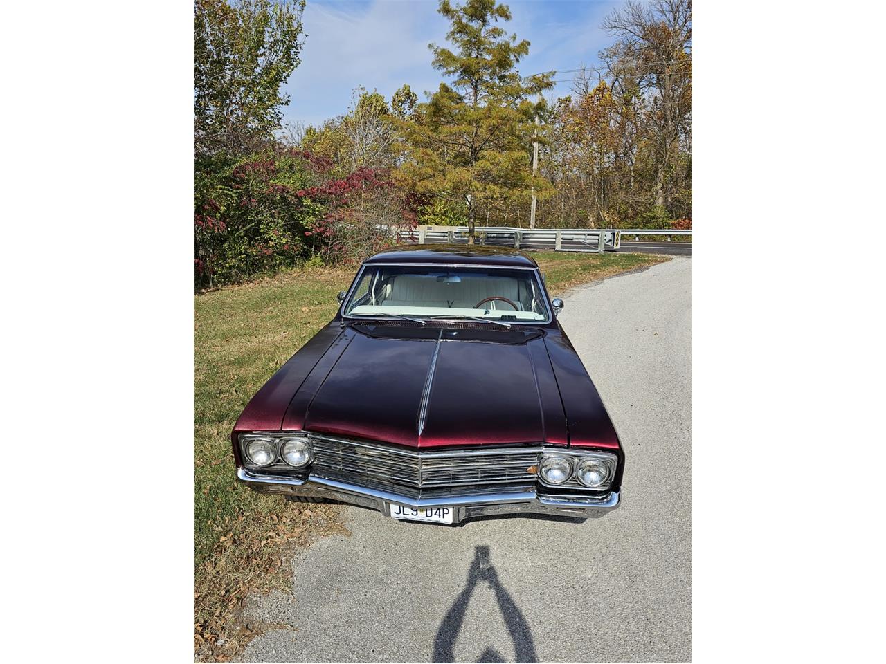 Buick-Skylark-1966-Candy-Cranberry-red-White-and-leather-13