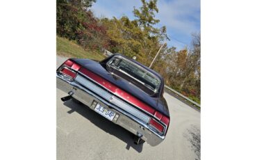 Buick-Skylark-1966-Candy-Cranberry-red-White-and-leather-15