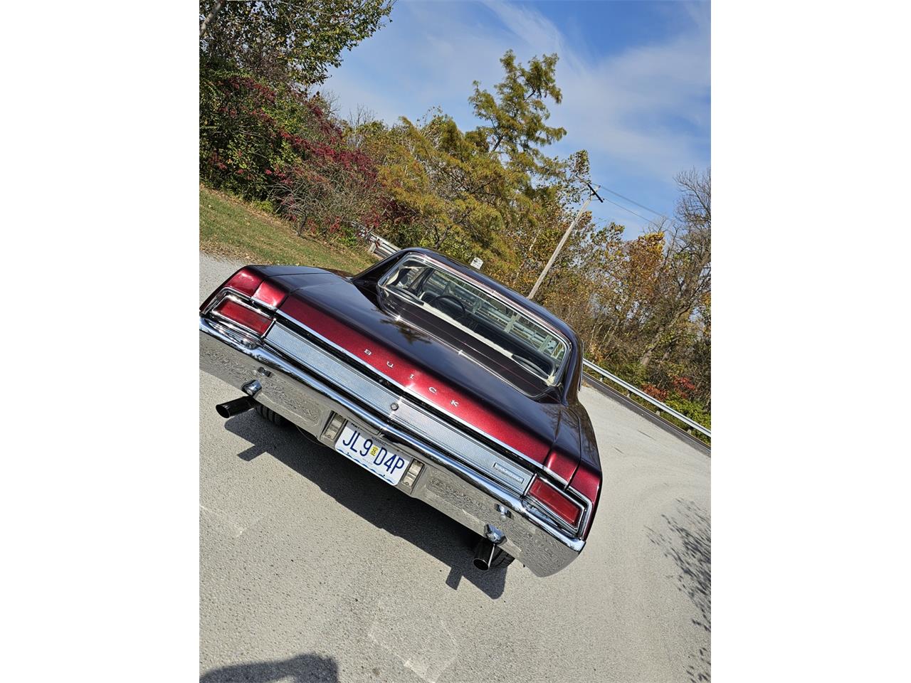 Buick-Skylark-1966-Candy-Cranberry-red-White-and-leather-15