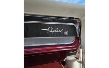 Buick-Skylark-1966-Candy-Cranberry-red-White-and-leather-7