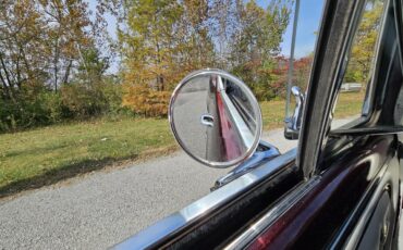 Buick-Skylark-1966-Candy-Cranberry-red-White-and-leather-8