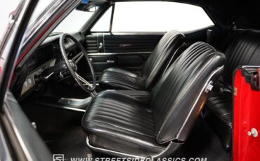 Buick-Skylark-1968-Red-Black-37