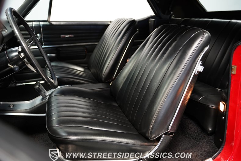 Buick-Skylark-1968-Red-Black-44