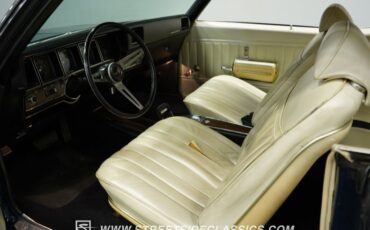 Buick-Skylark-1971-Nocturn-Blue-White-3
