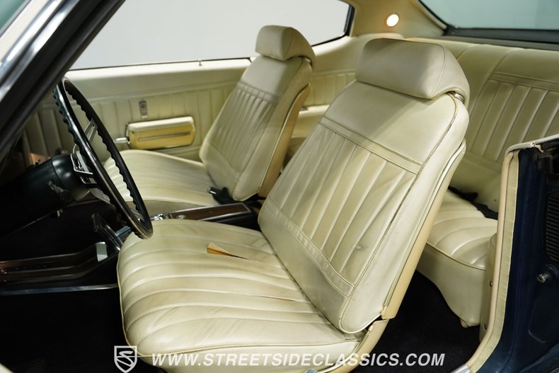 Buick-Skylark-1971-Nocturn-Blue-White-45