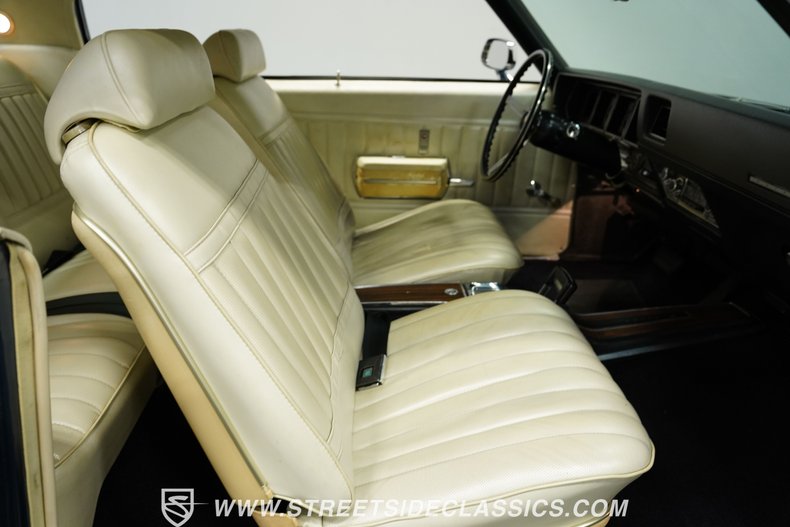 Buick-Skylark-1971-Nocturn-Blue-White-49