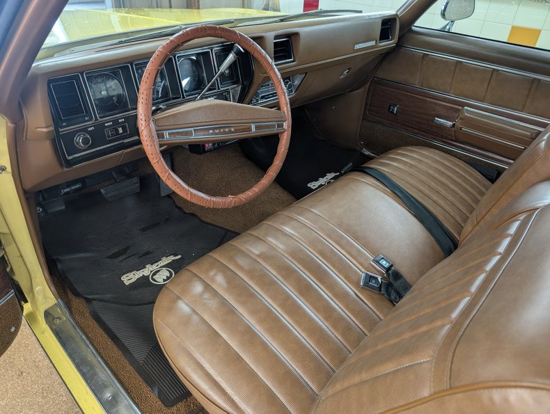 Buick-Skylark-1972-Yellow-Brown-8