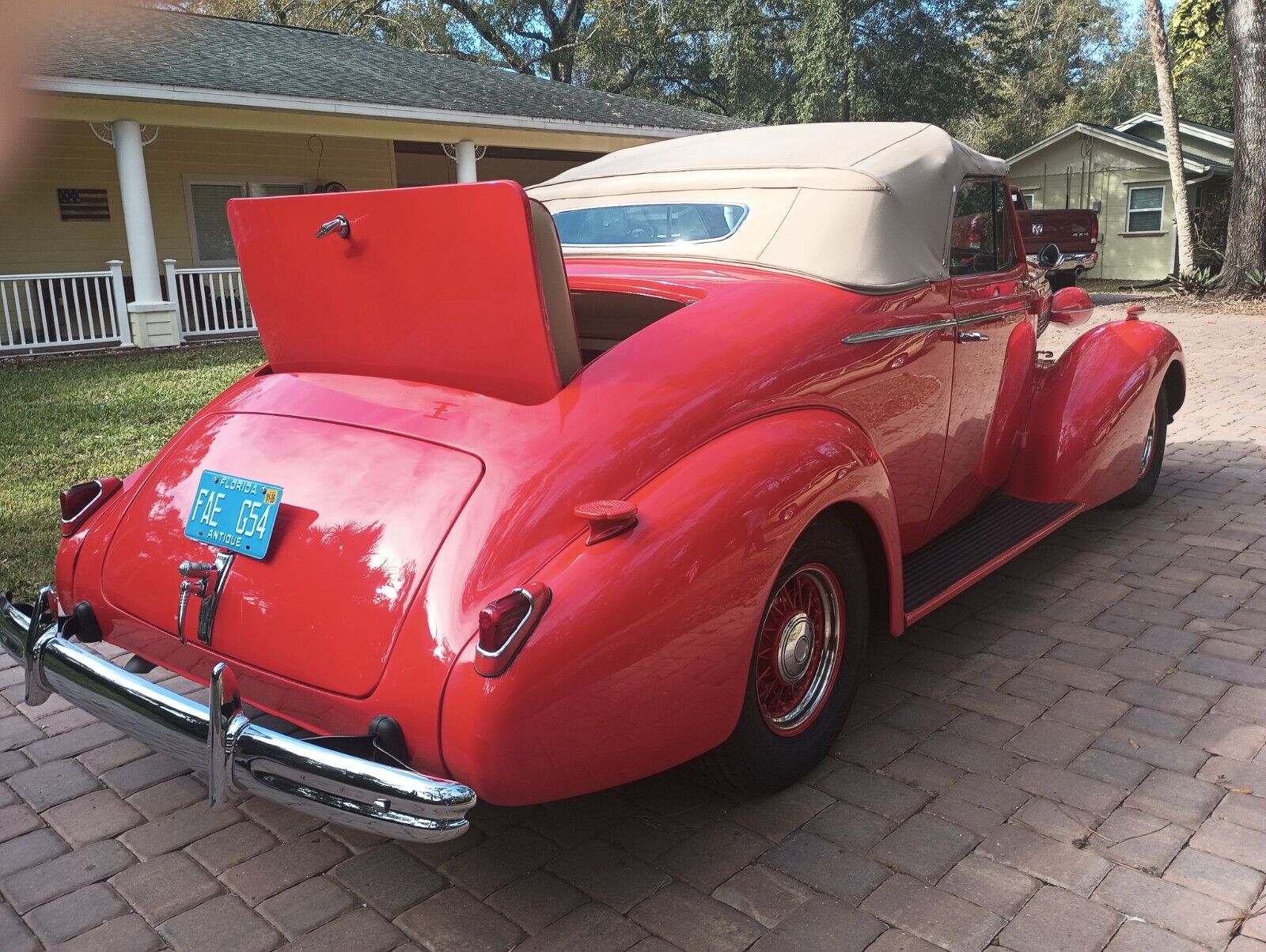 Buick-Special-1938-Convertible-1
