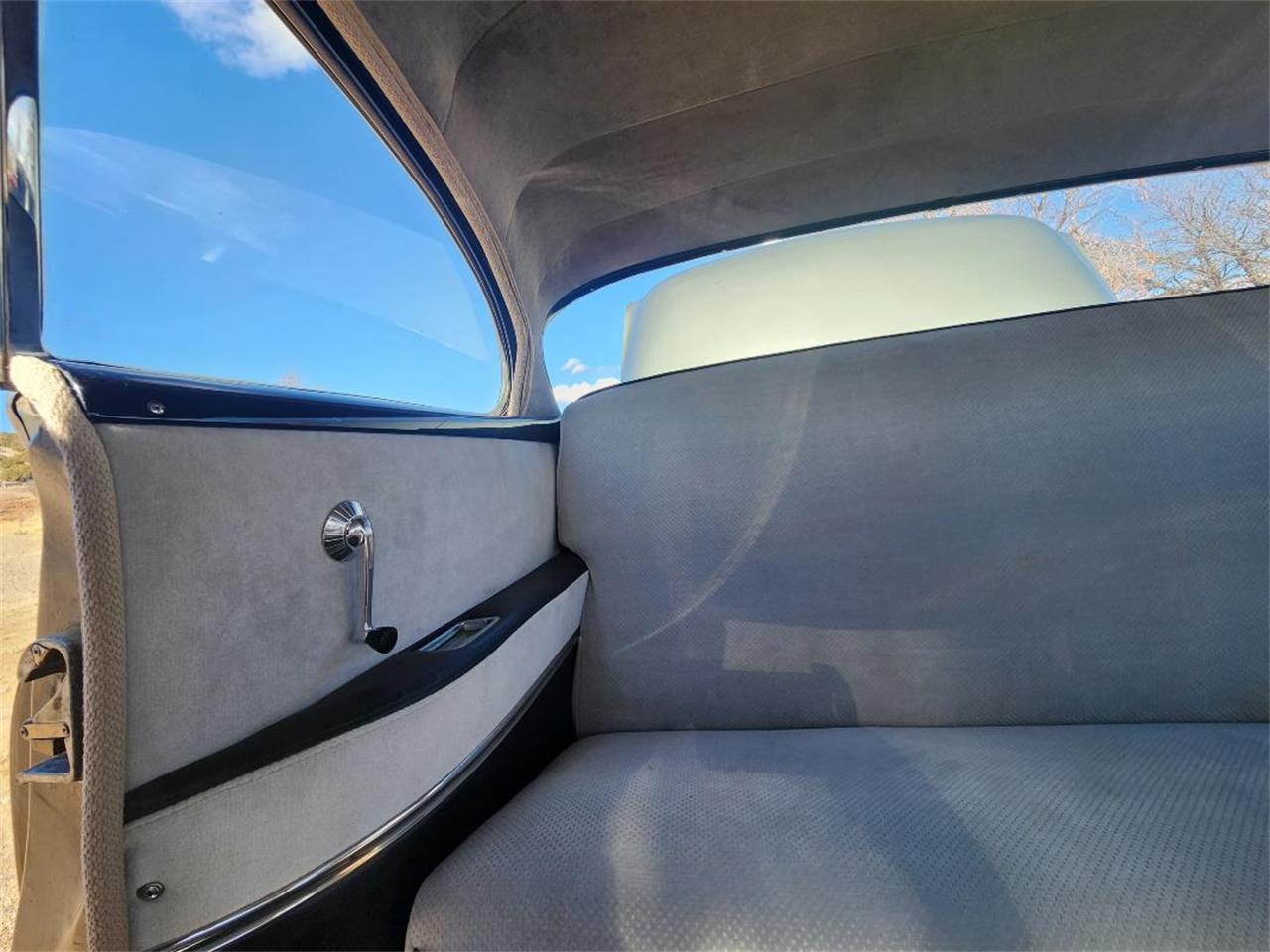 Buick-Special-1953-Grey-with-white-top-Grey-16