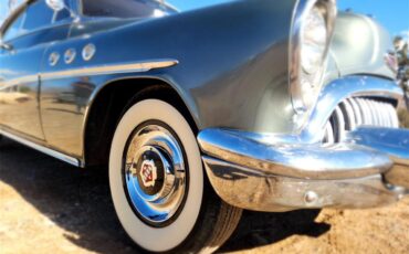 Buick-Special-1953-Grey-with-white-top-Grey-5