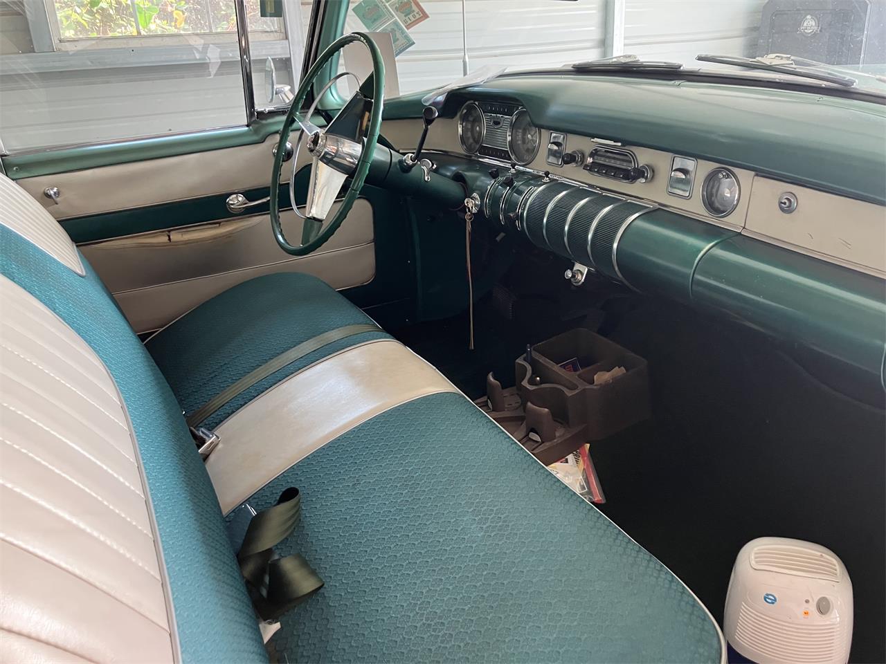 Buick-Special-1955-Green-White-Green-White-35