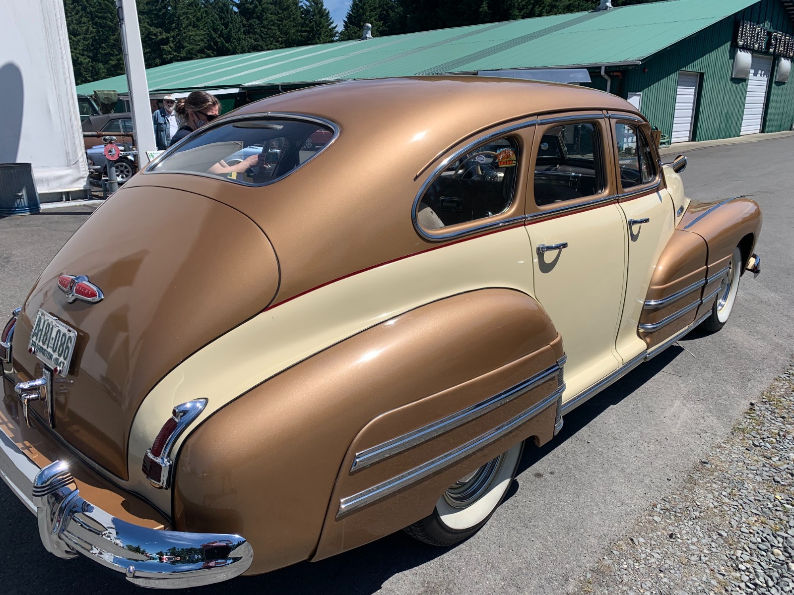 Buick-Special-8-1947-Sedan-1