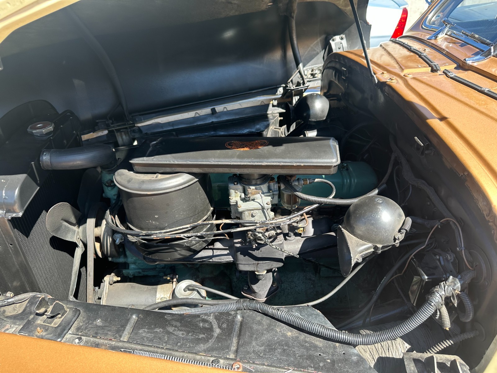 Buick-Special-8-1947-Sedan-11