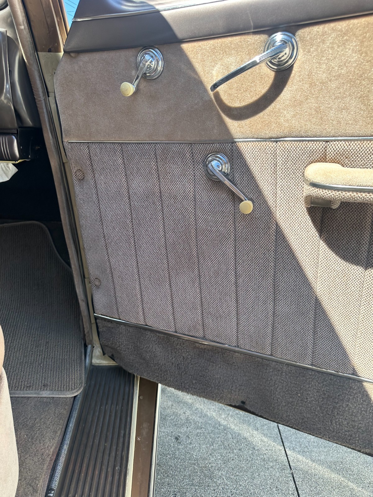 Buick-Special-8-1947-Sedan-24