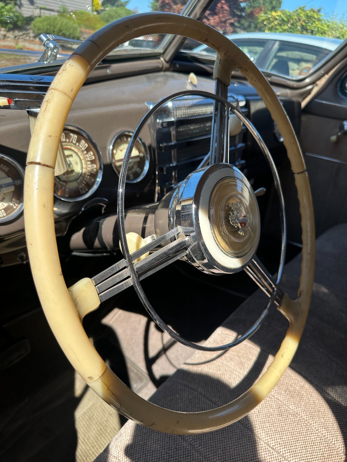 Buick-Special-8-1947-Sedan-9