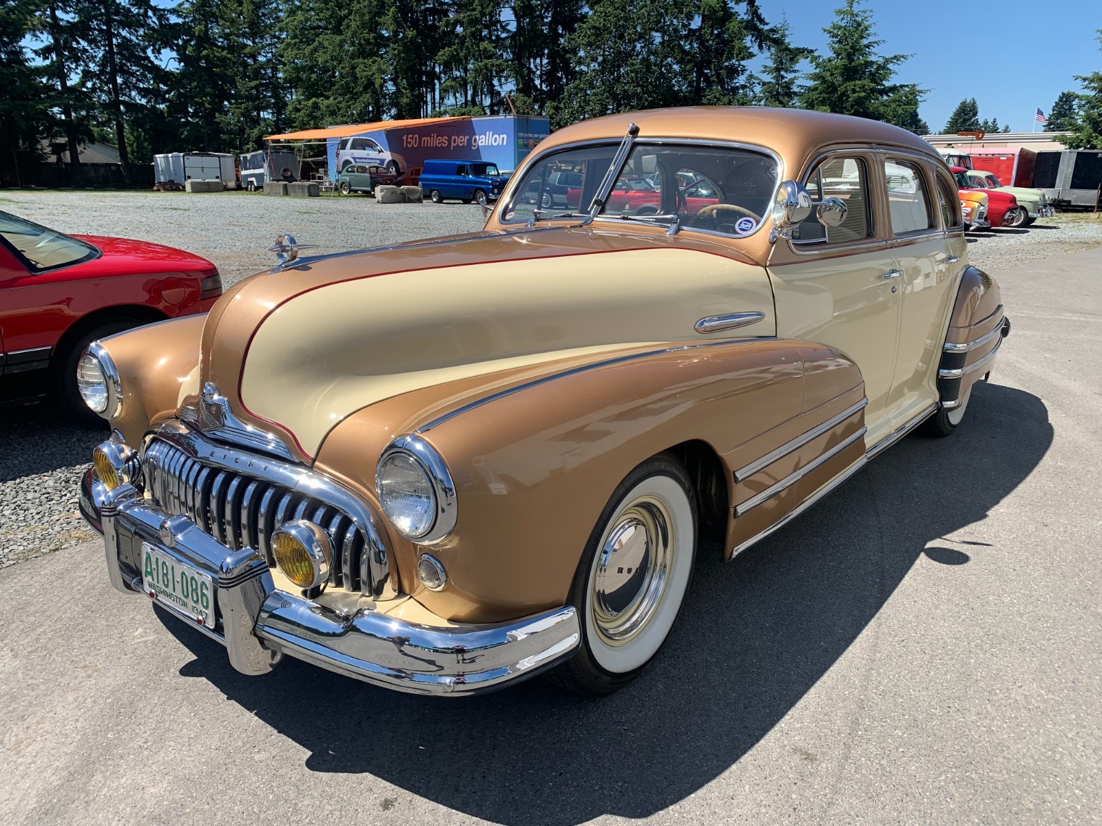 Buick-Special-8-1947-Sedan