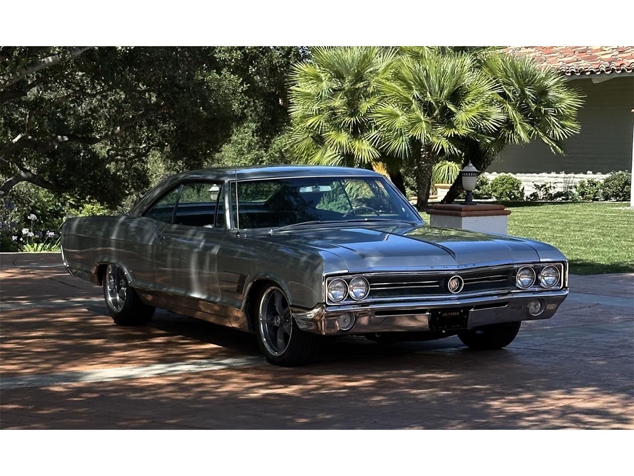 Buick-Wildcat-1965-Silver-Silver-Black-16