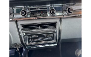 Buick-Wildcat-1965-Silver-Silver-Black-18