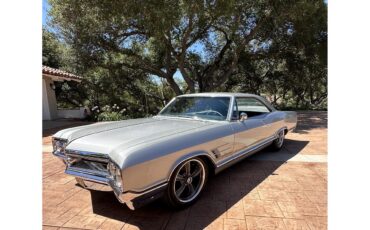 Buick-Wildcat-1965-Silver-Silver-Black-3