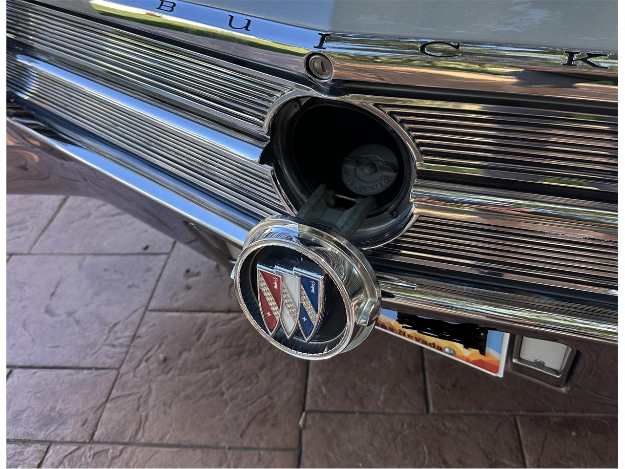 Buick-Wildcat-1965-Silver-Silver-Black-39