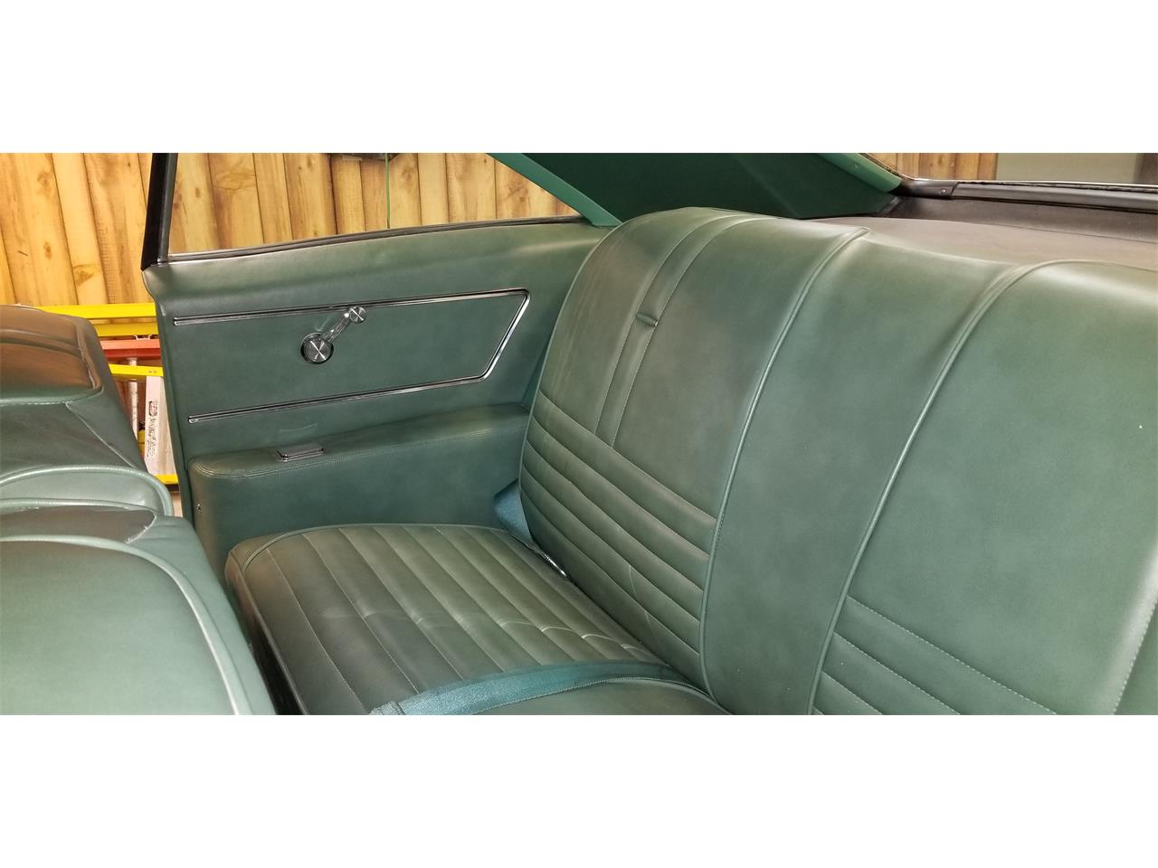 Buick-Wildcat-1966-Foam-Green-Green-12