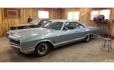 Buick-Wildcat-1966-Foam-Green-Green