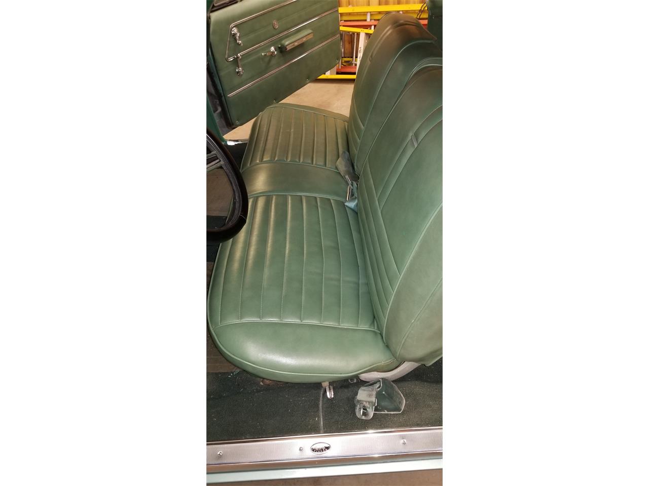Buick-Wildcat-1966-Foam-Green-Green-7