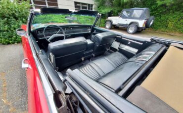Buick-Wildcat-1966-Red-Black-1