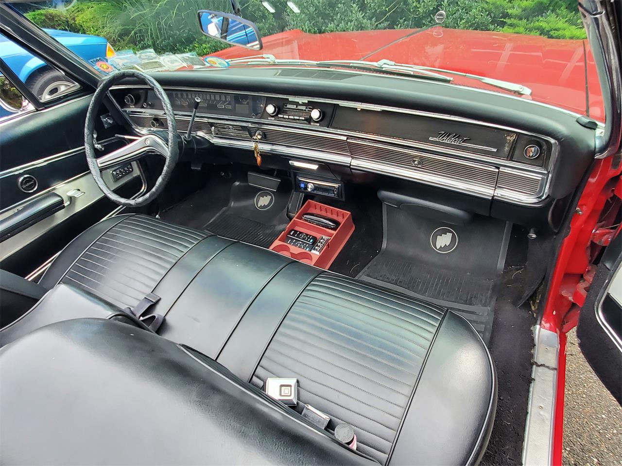 Buick-Wildcat-1966-Red-Black-5