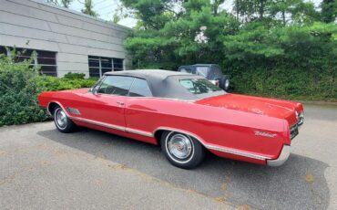 Buick-Wildcat-1966-Red-Black-6