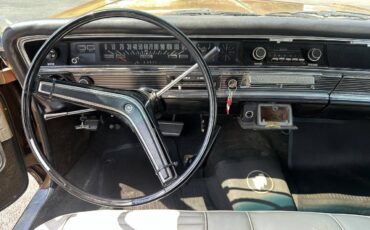 Buick-Wildcat-1966-Sedan-8