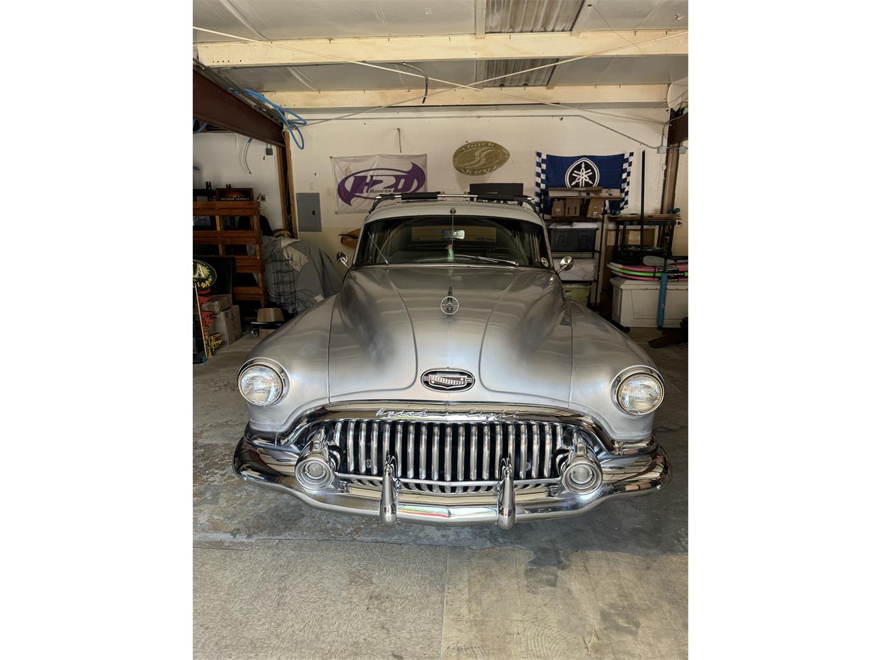 Buick-Woody-wagon-1952-silver-graywood-2