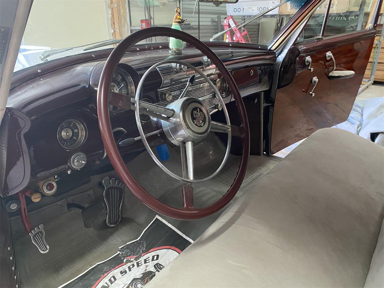 Buick-Woody-wagon-1952-silver-graywood-8
