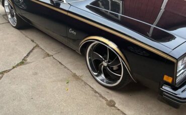 Buick-century-1976-black-13
