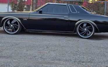 Buick-century-1976-black-2
