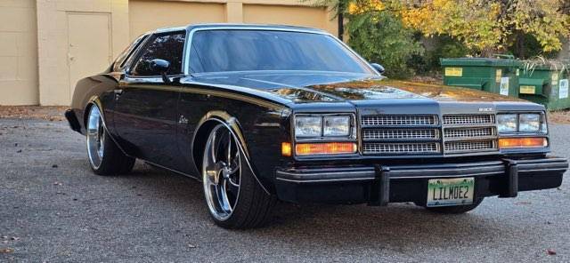 Buick-century-1976-black-3