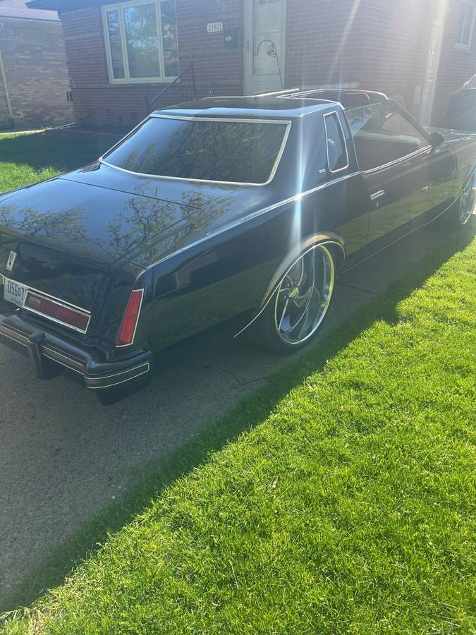 Buick-century-1976-black-4