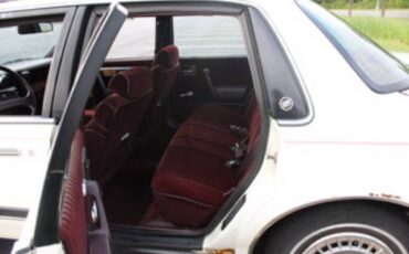 Buick-century-1989-white-10
