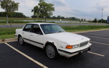 Buick-century-1989-white-8