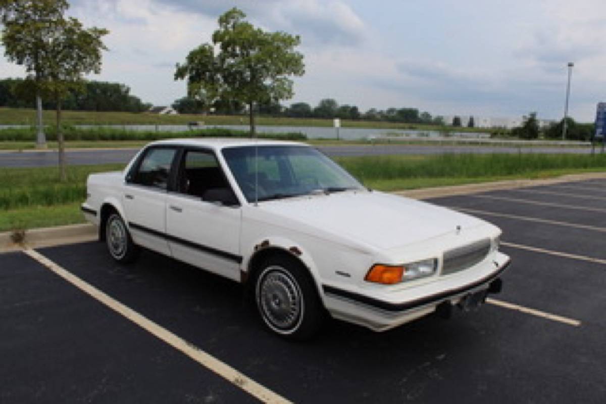 Buick-century-1989-white-8