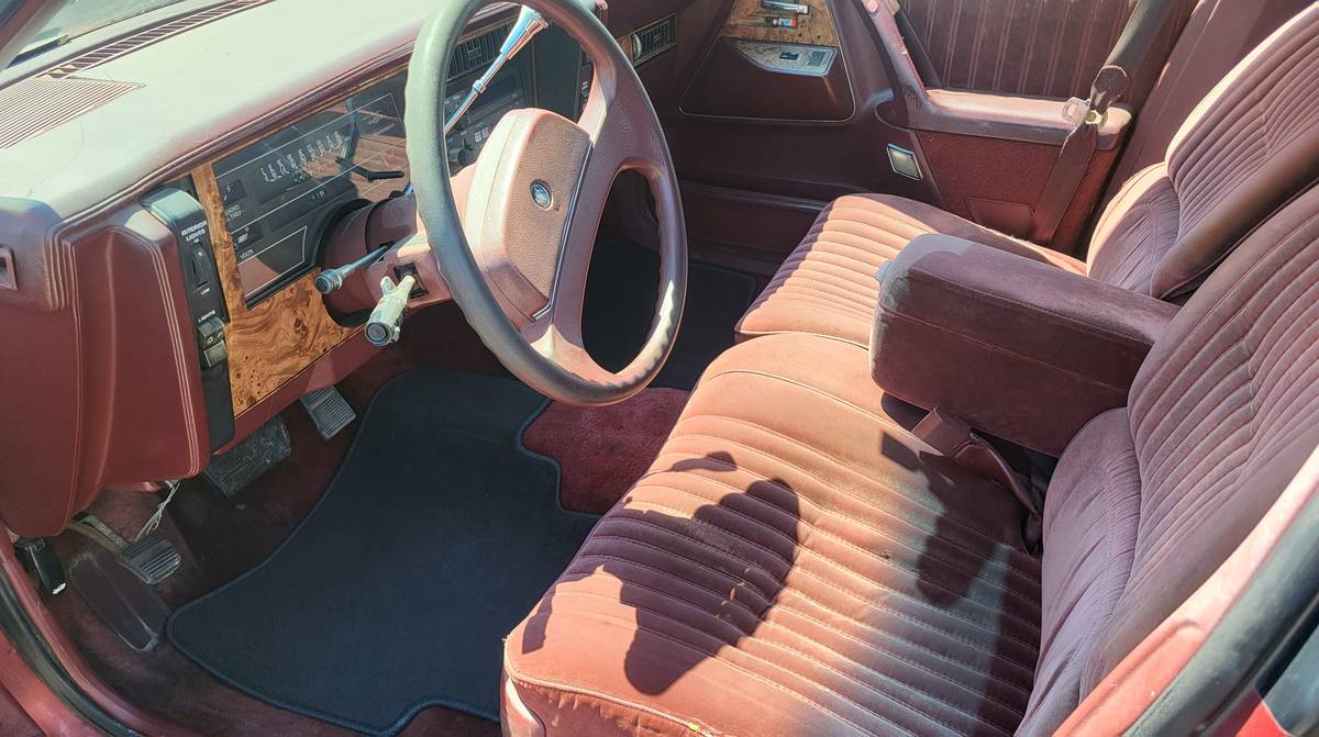 Buick-century-1992-red-10