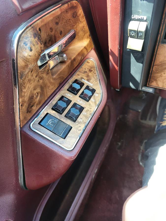 Buick-century-1992-red-3