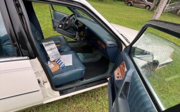 Buick-century-1992-white-15