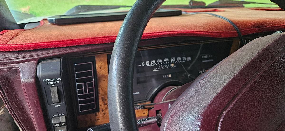 Buick-century-1994-white-5